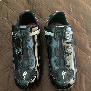 Cycling shoes, Specialized